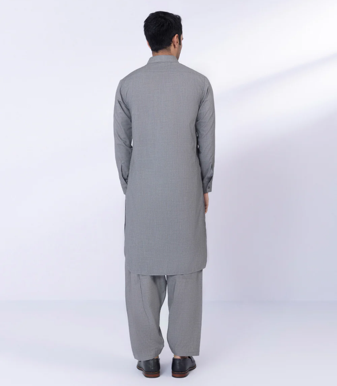 Brand: Sapphire-Gents