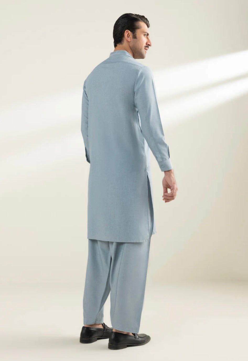 Brand: Sapphire-Gents