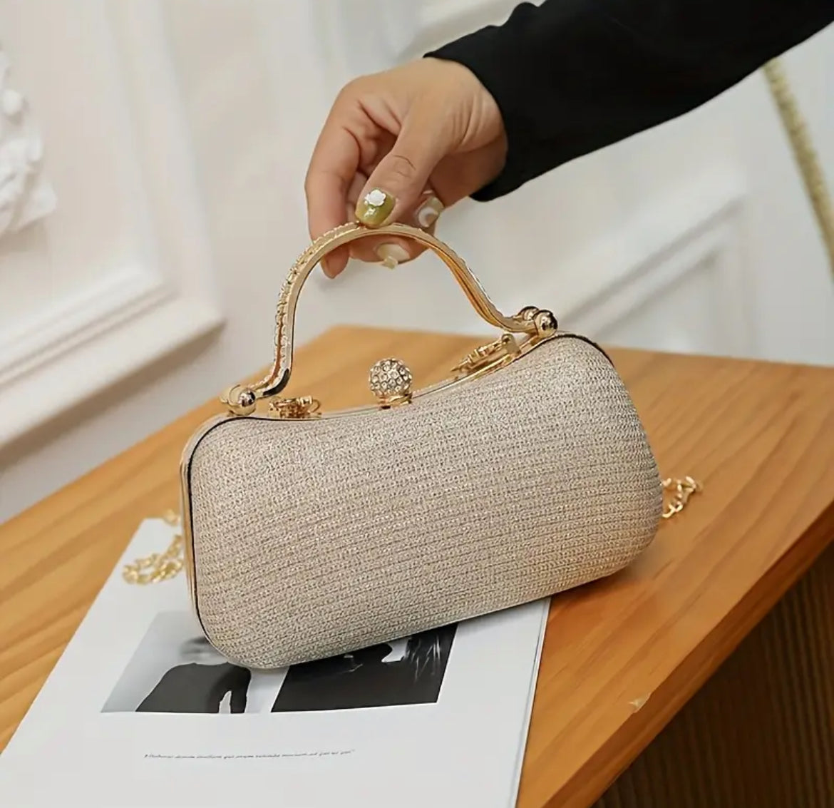 Sparkling Crystal Clutch