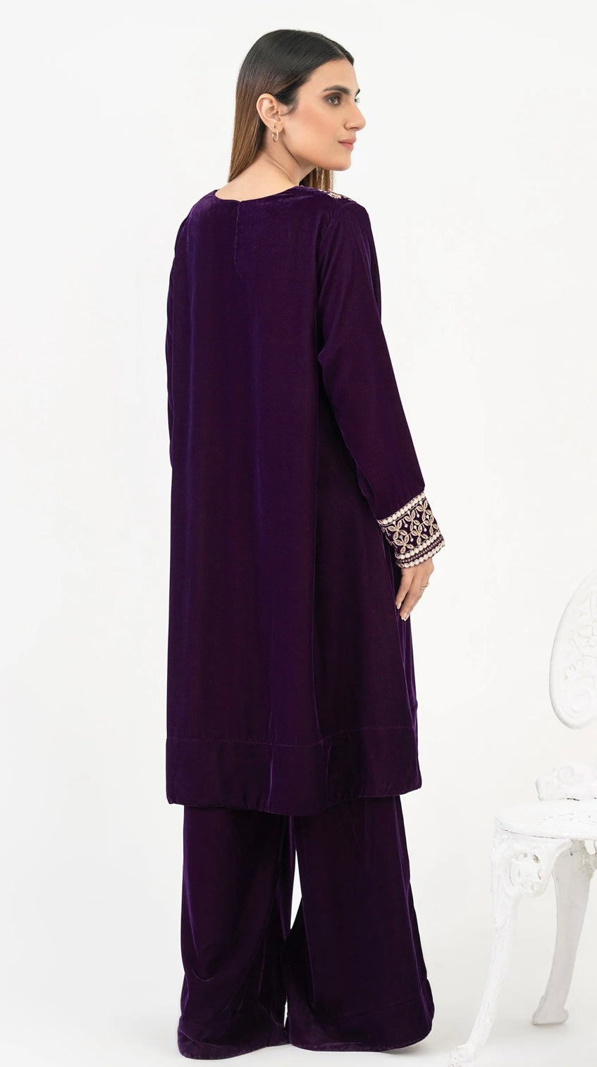 Brand: Limelight-Purple-Velvet