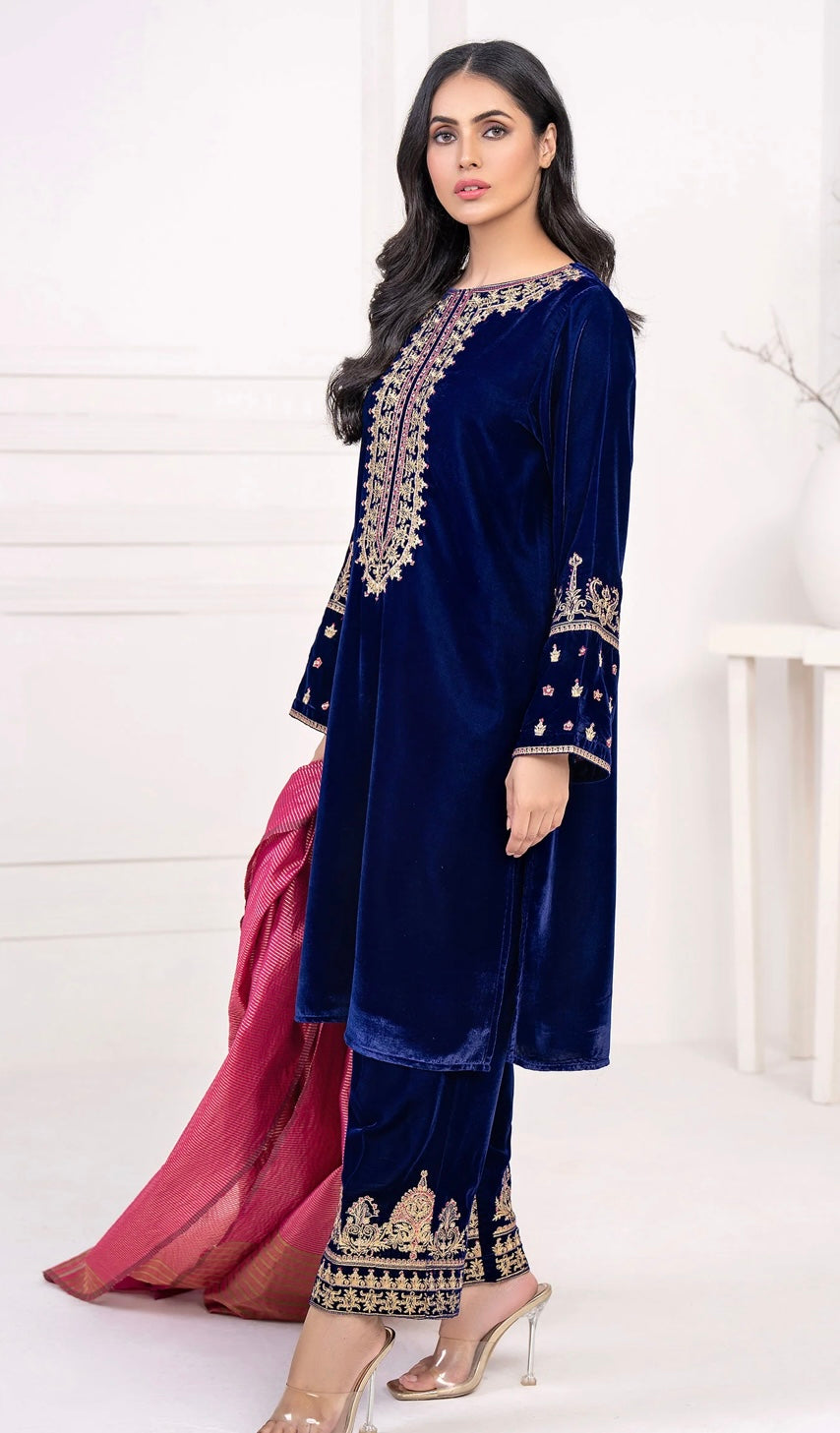 Brand: Limelight-Blue-Velvet