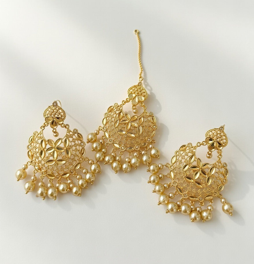 Golden-Kundan Earings and Tikka