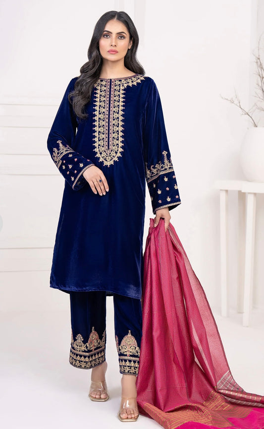 Brand: Limelight-Blue-Velvet