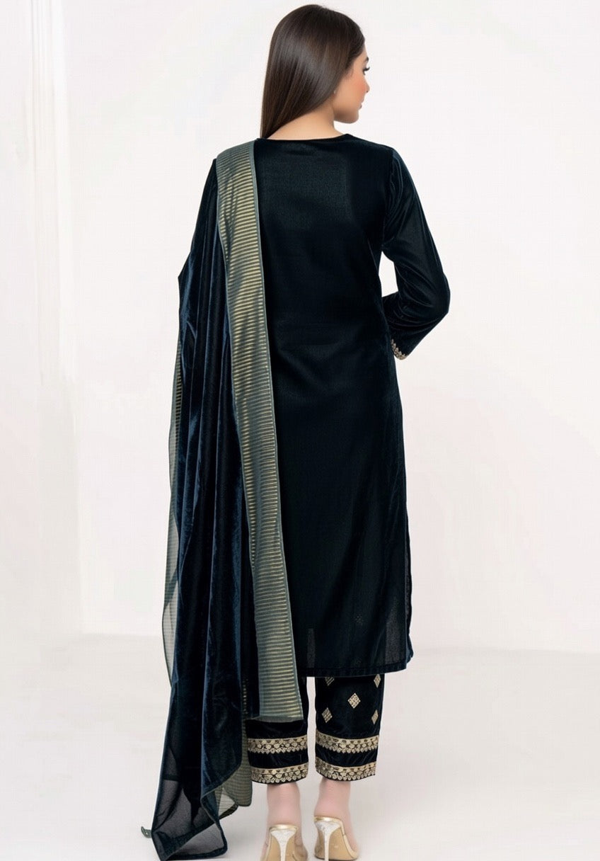 Brand: Limelight-Darkgreen-Velvet