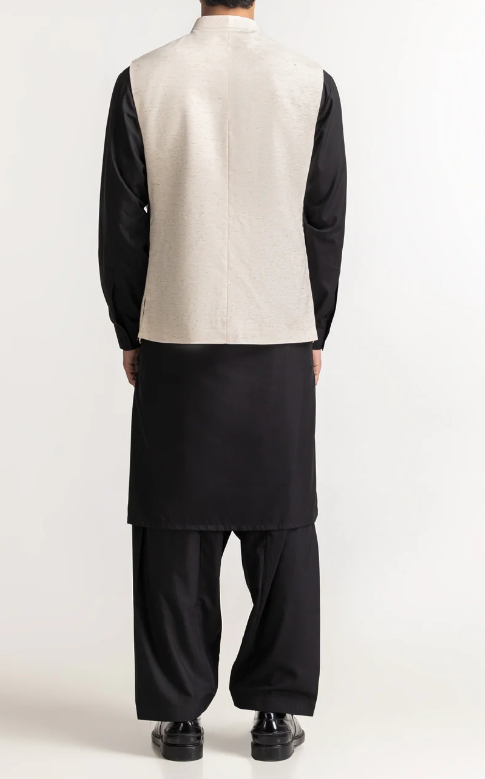 Off White-waistcoat Gents-Brand: Gul Ahmed