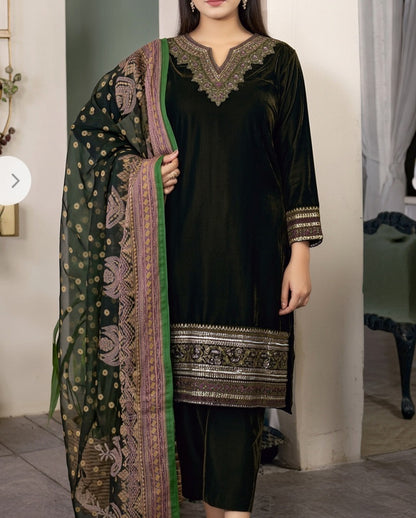 Brand: Limelight-Darkgreen-Velvet