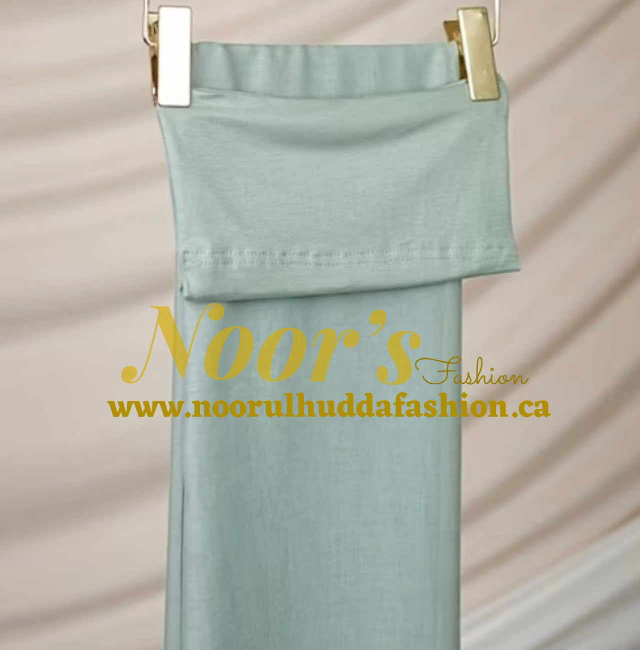 Model Hijab W/Matching Hijab Cap