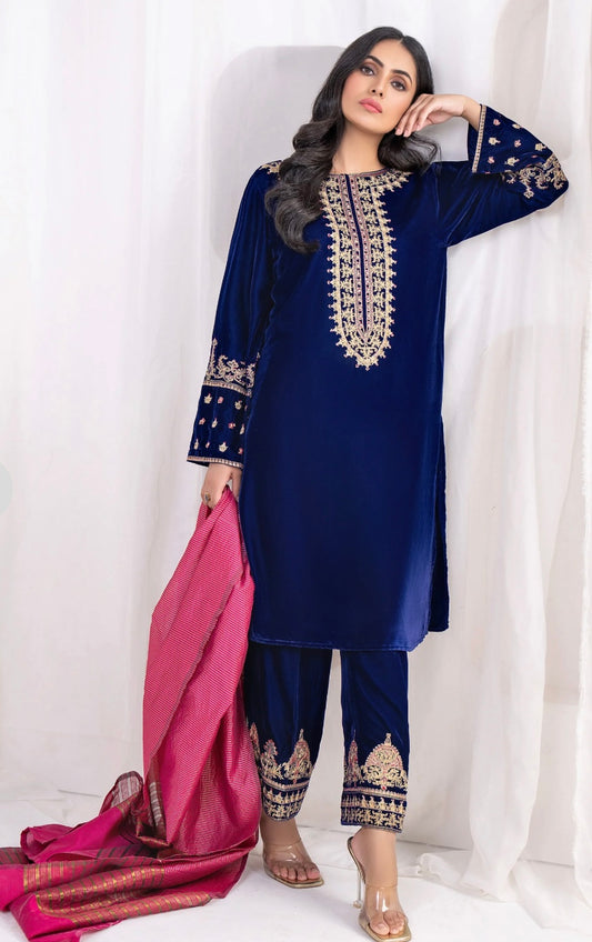 Brand: Limelight-Blue-Velvet