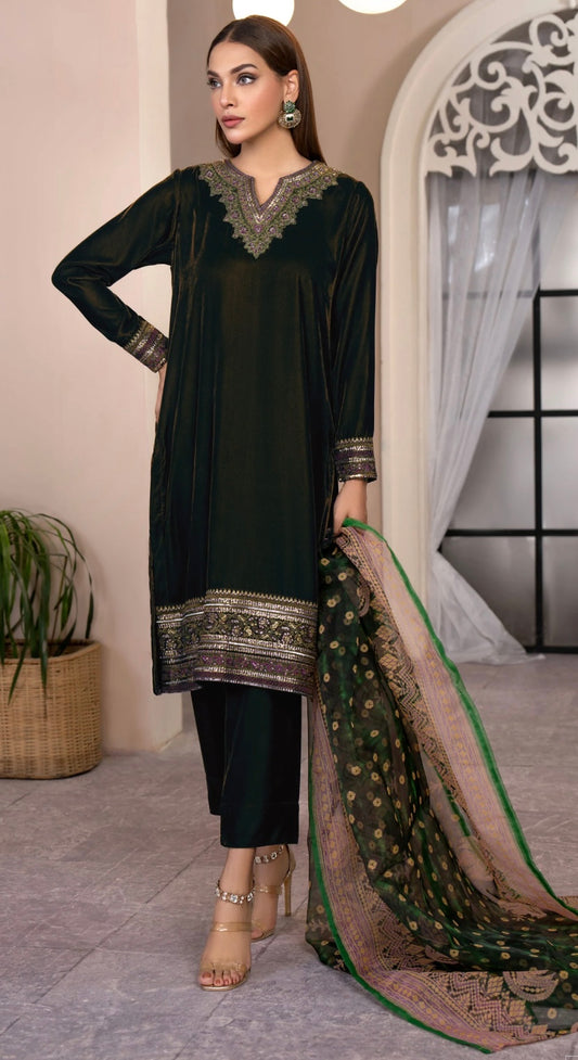 Brand: Limelight-Darkgreen-Velvet