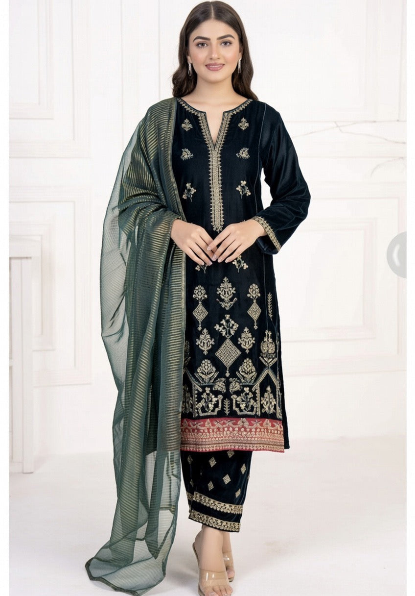 Brand: Limelight-Darkgreen-Velvet