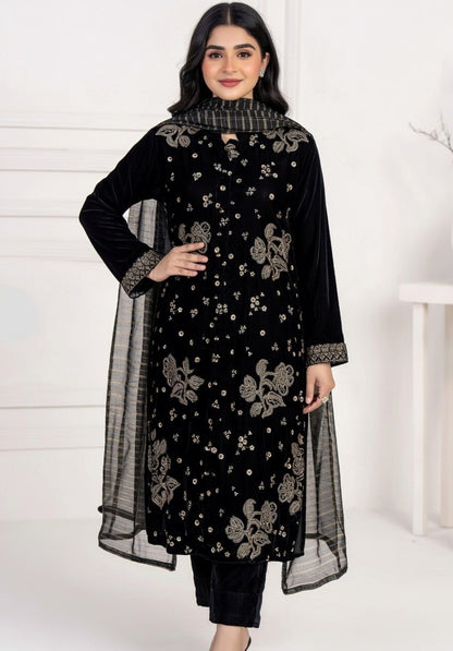 Brand: Limelight-Black-Velvet