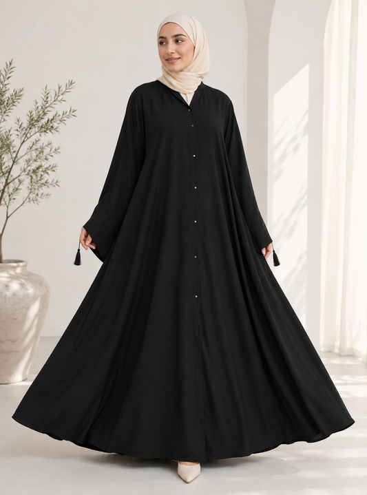 Noor’s Plain Black Abaya W/Buttons