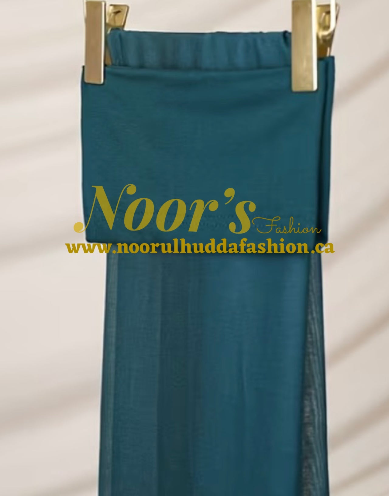 Model Hijab W/Matching Hijab Cap