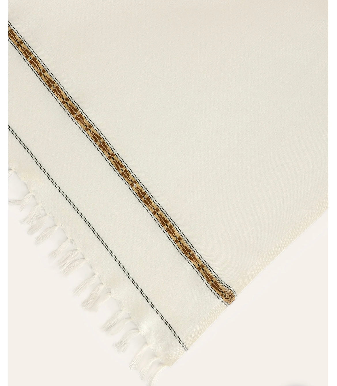 Off White-Gent’s Shawl-Brand: M.T.J