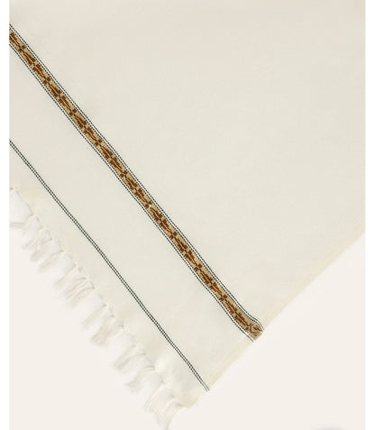 Off White-Gent’s Shawl-Brand: M.T.J