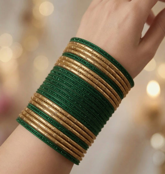 Size: 2.6 Green & Gold Bangles