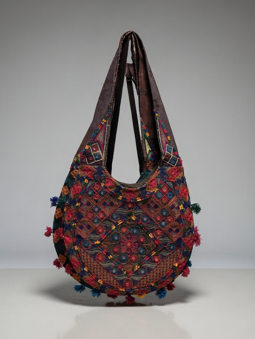 Ladies Shoulder Bags-Embroidered