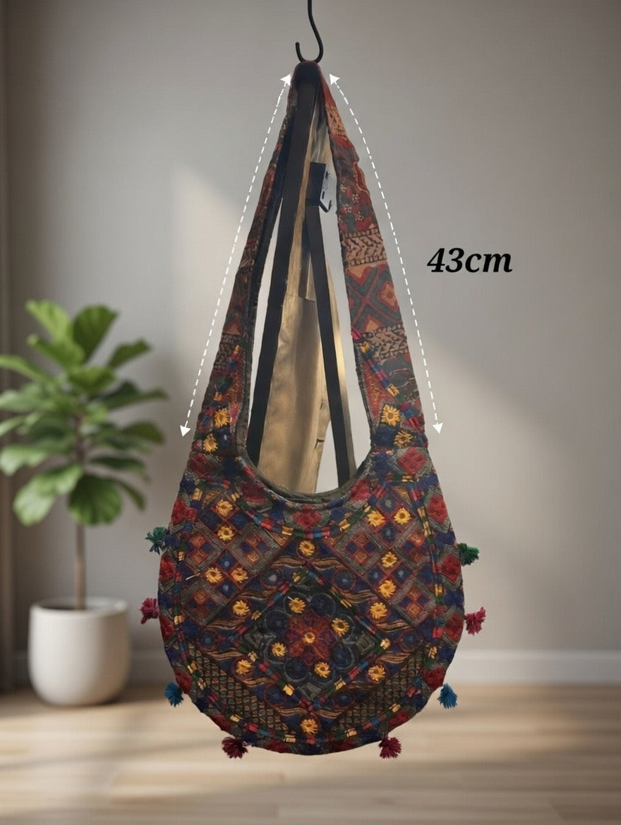 Ladies Shoulder Bags-Embroidered