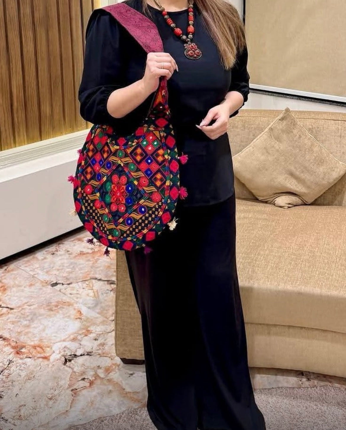 Ladies Shoulder Bags-Embroidered