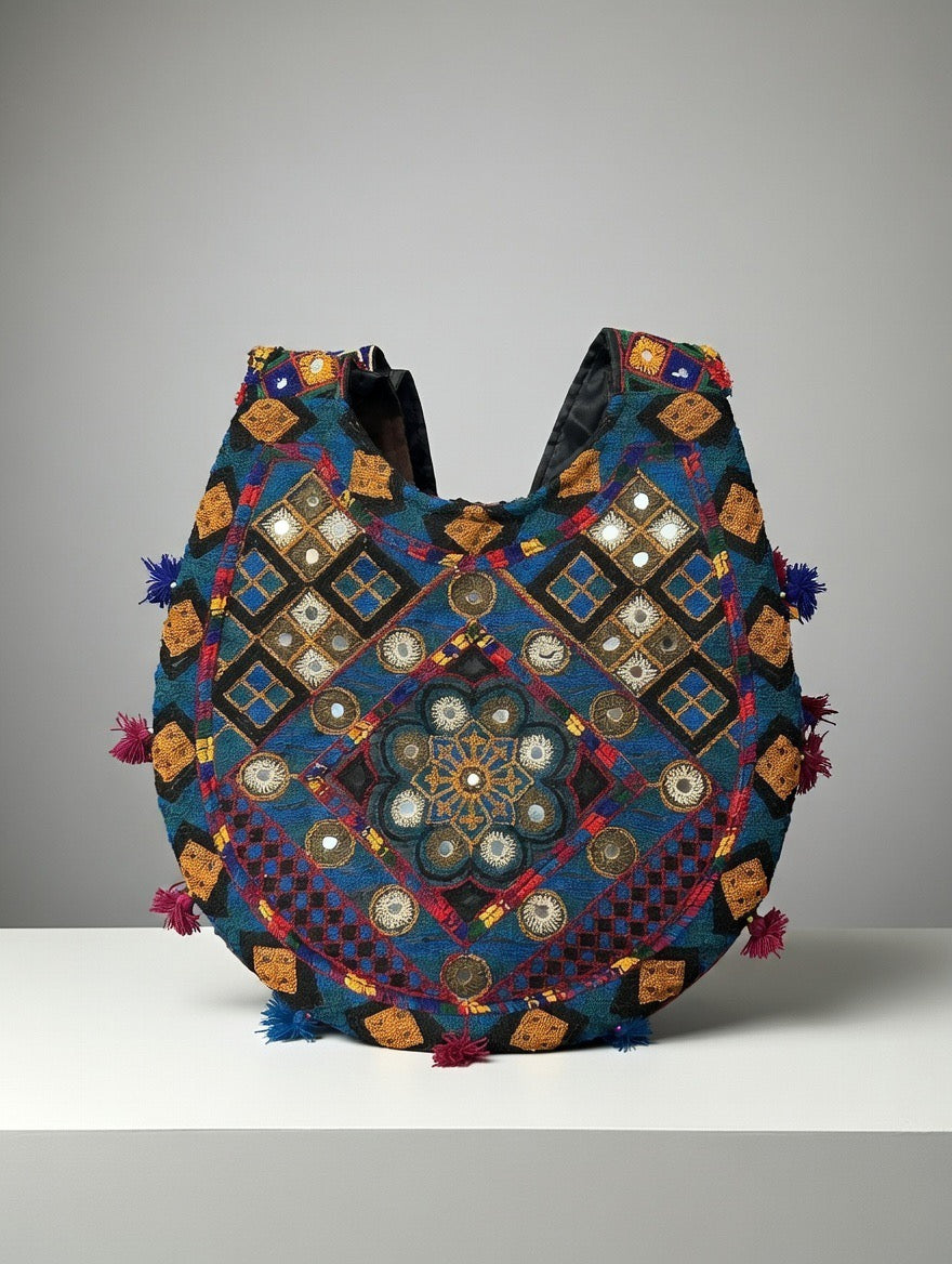 Ladies Shoulder Bags-Embroidered