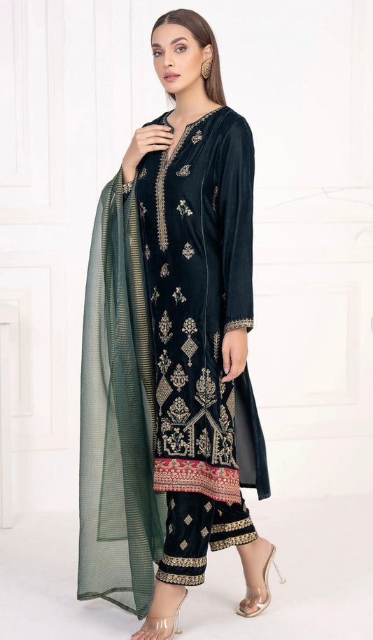 Brand: Limelight-Darkgreen-Velvet