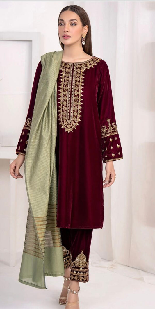 Brand: Limelight-Burgundy-Velvet