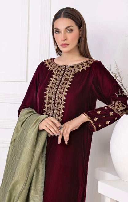 Brand: Limelight-Burgundy-Velvet